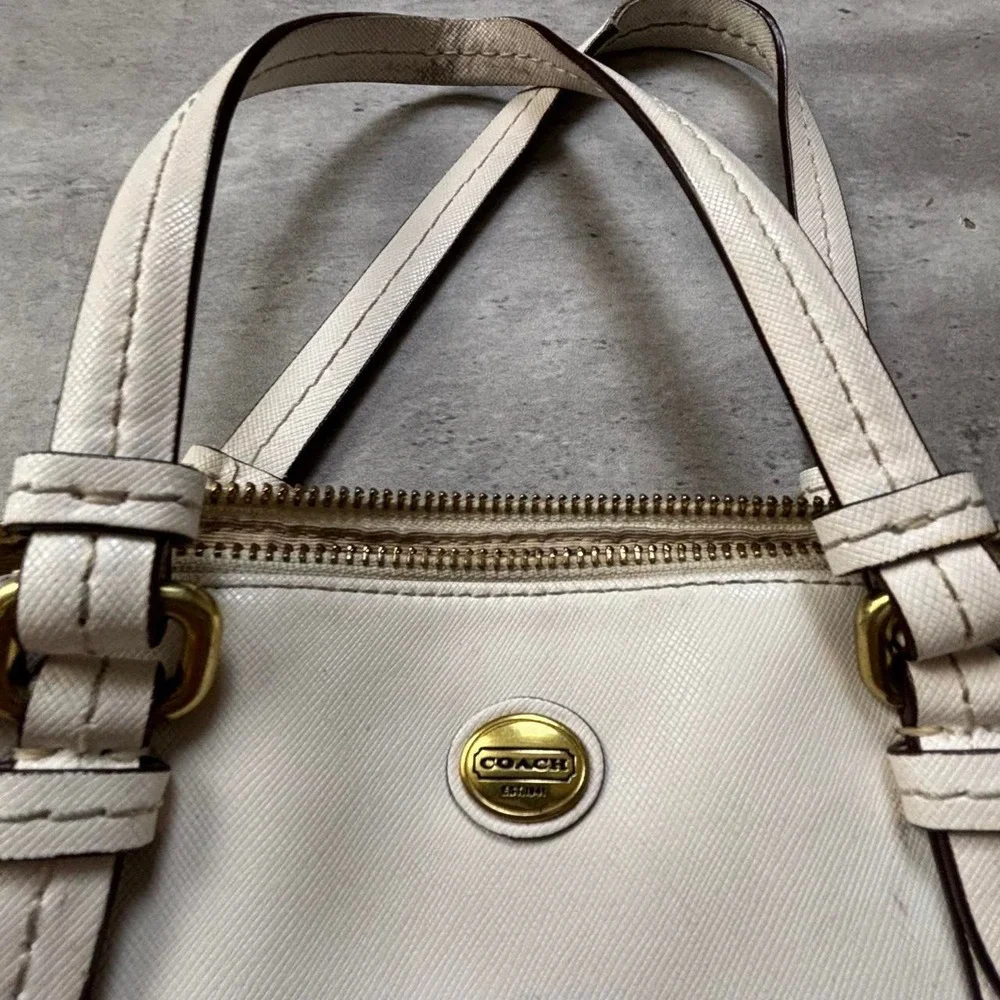 COACH Peyton Cora Dome Satchel Women OS Sand F25671 Saffiano Leather Bag